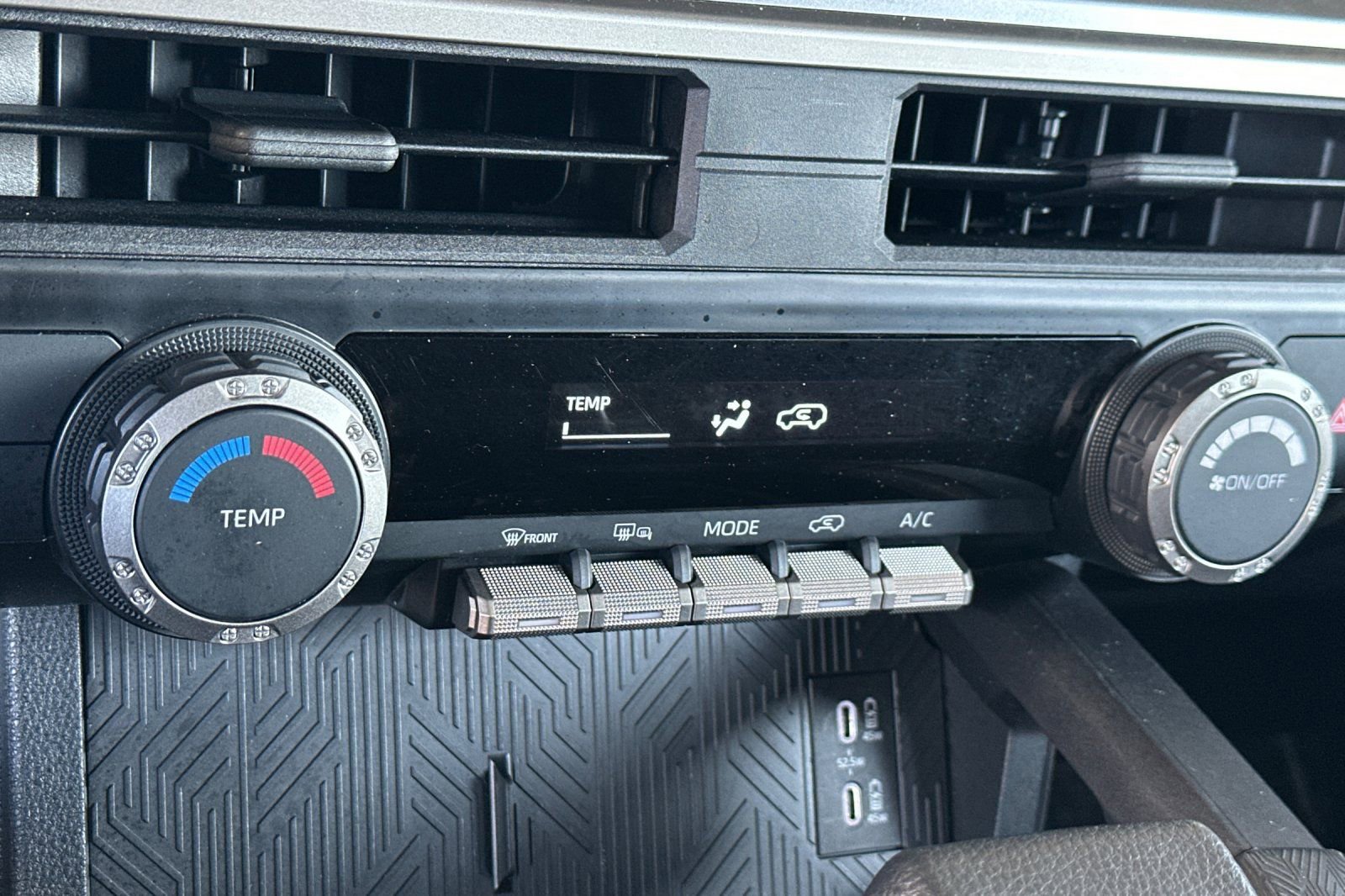 Certified 2025 Toyota 4Runner SR5 image 25