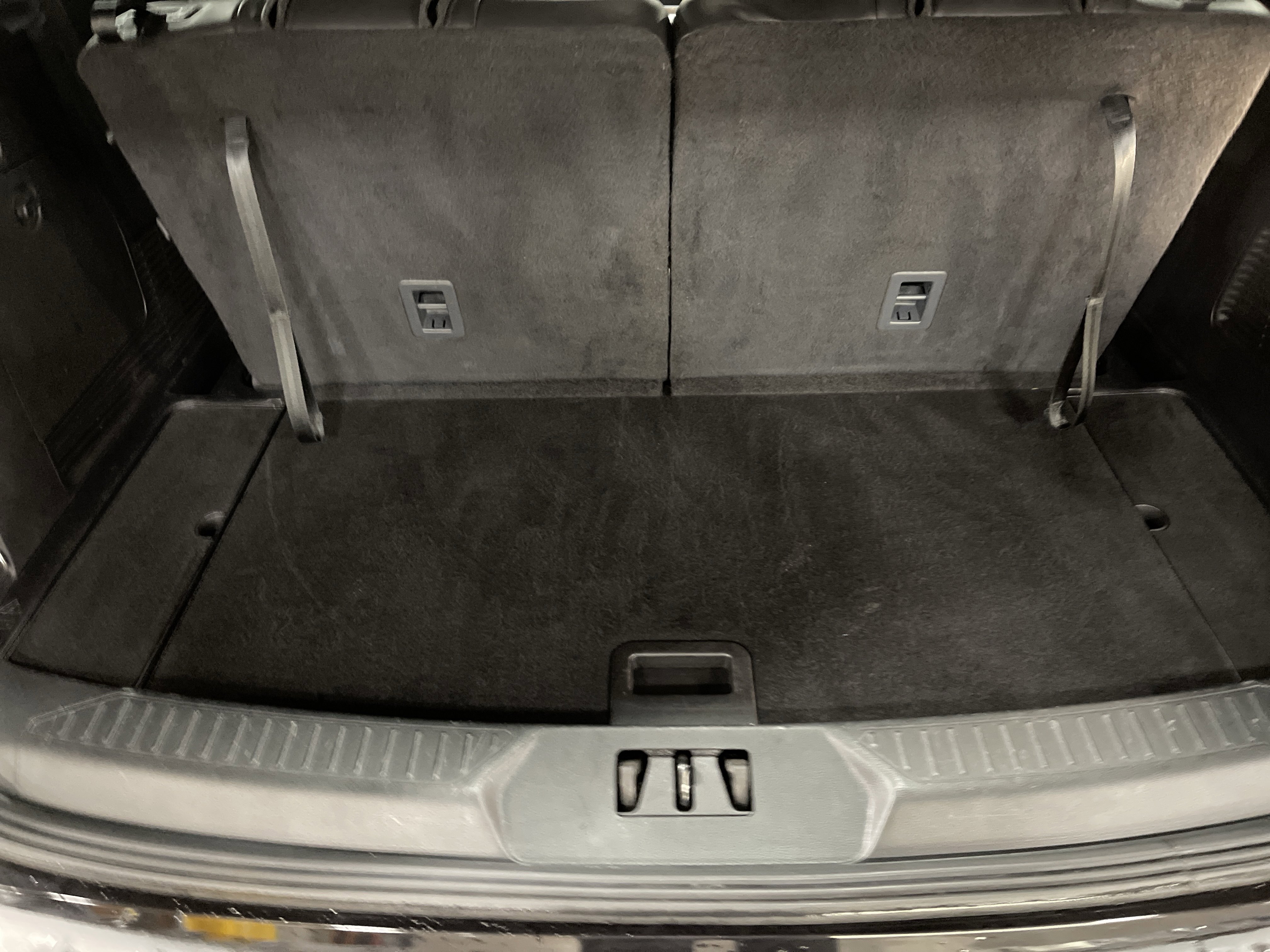 Used 2022 Ford Explorer XLT w/ Equipment Group 202A image 13