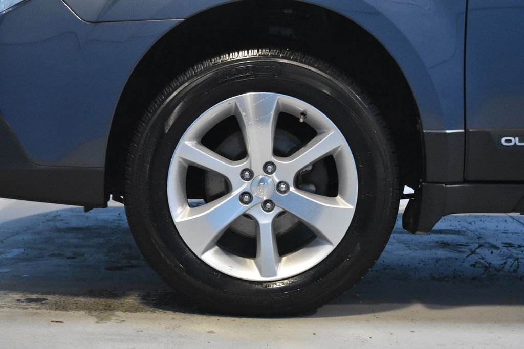 Used 2014 Subaru Outback 2.5i Limited w/ Moonroof Package image 24