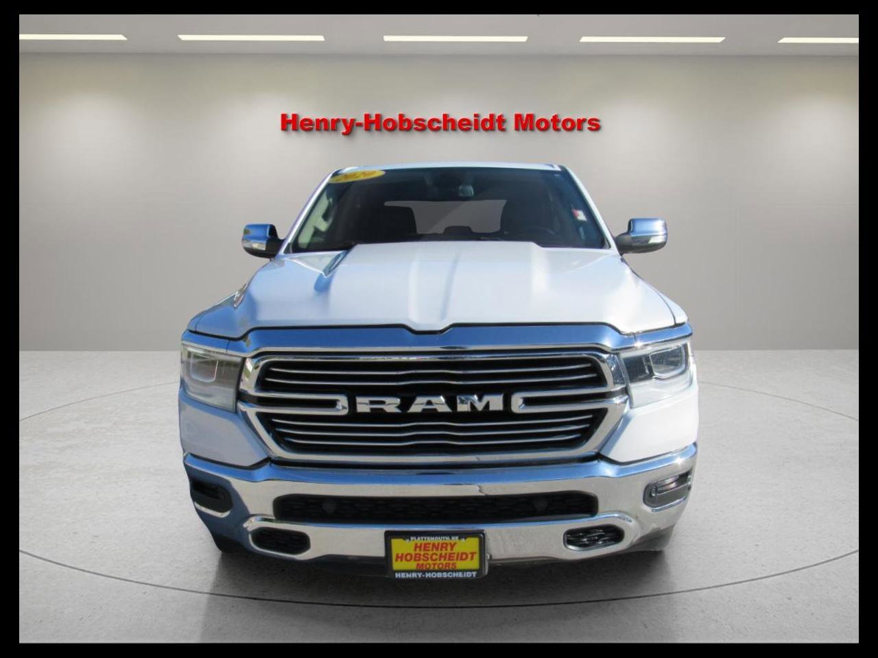 Used 2020 RAM 1500 Laramie AWD/4WD image 2