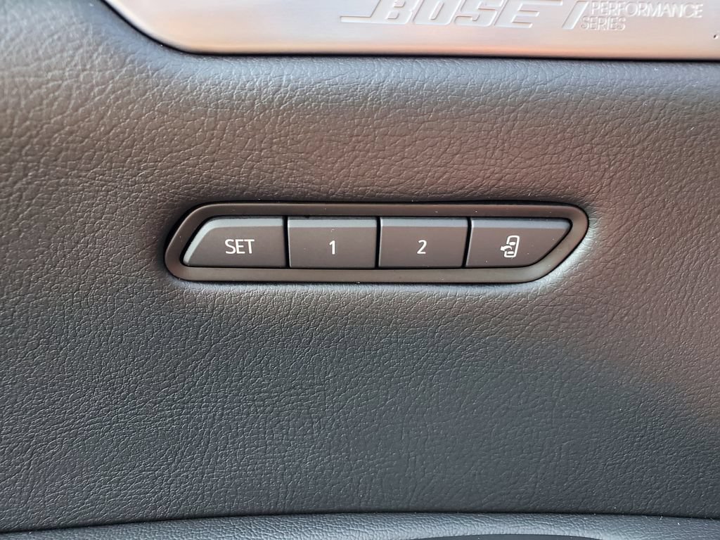 Used 2024 Cadillac XT5 Premium Luxury AWD/4WD image 15