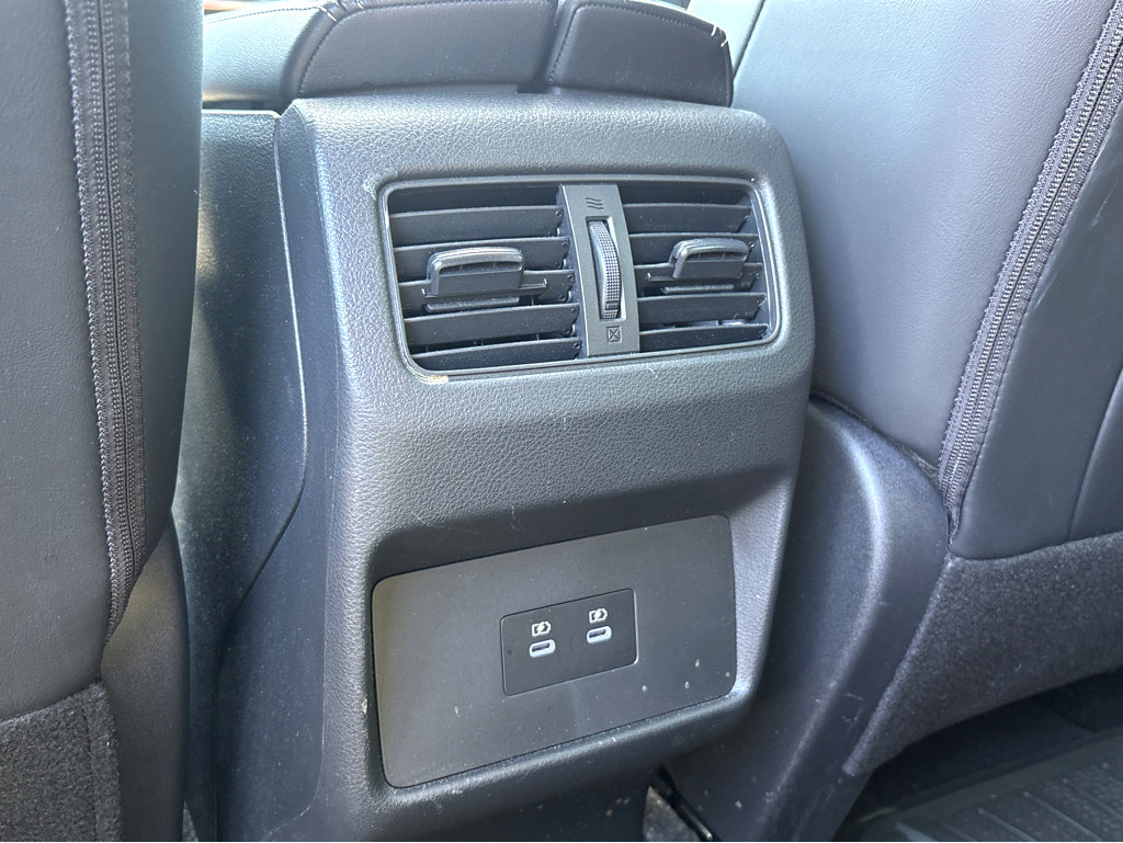 Used 2024 Nissan Rogue SV w/ SV Premium Package image 24