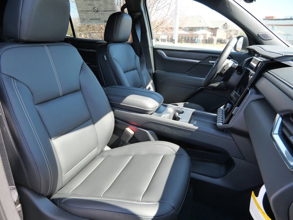 New 2026 GMC Acadia Elevation w/ Black Edition AWD/4WD image 24