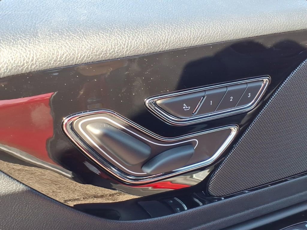New 2026 Lincoln Aviator AWD image 17