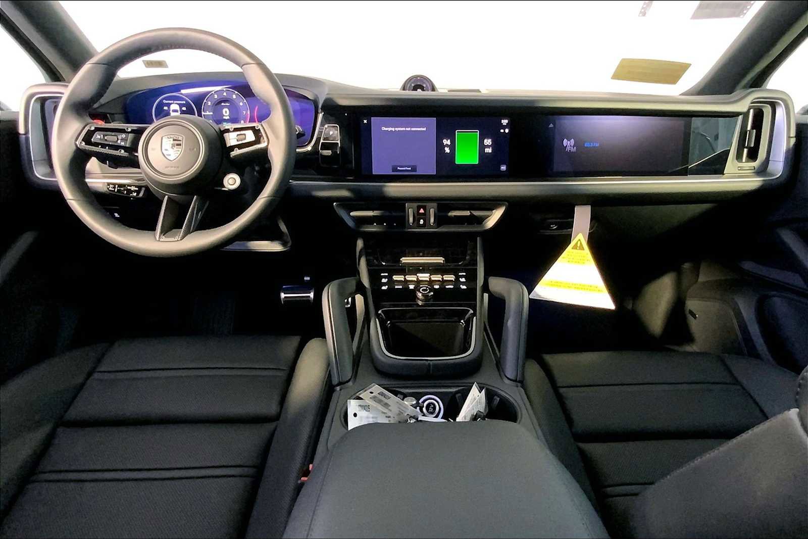 Certified 2025 Porsche Cayenne Turbo image 12