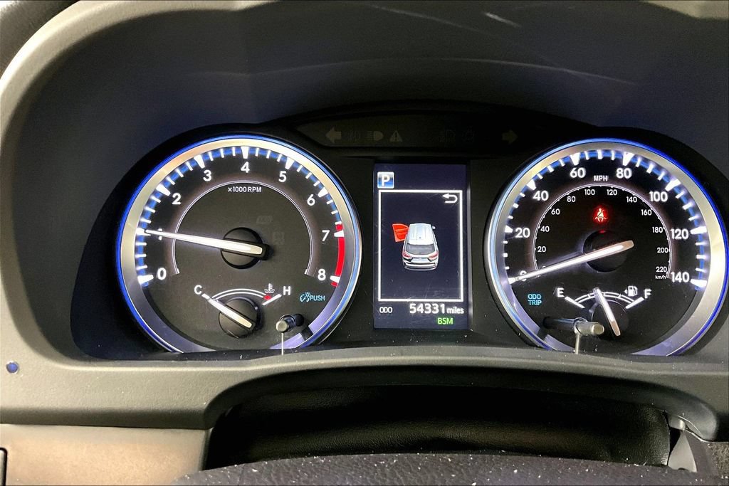 Used 2019 Toyota Highlander Limited FWD image 12