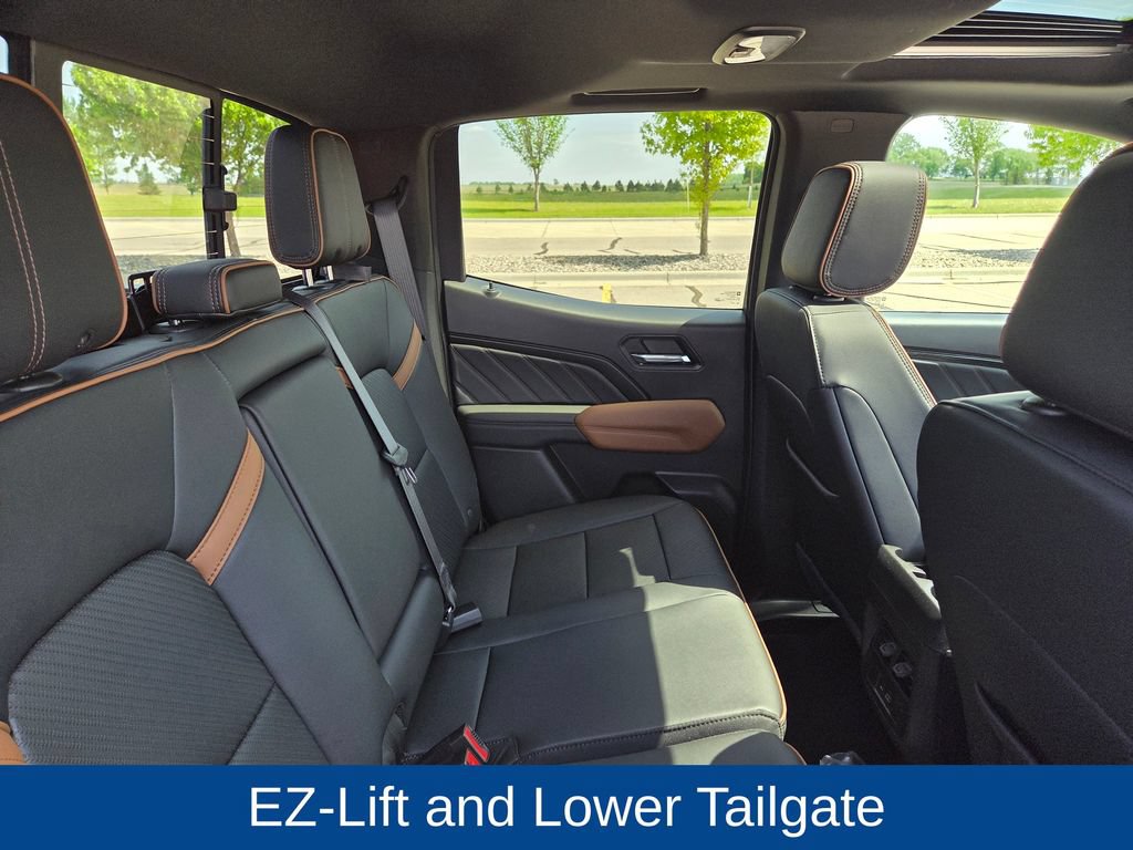 Used 2026 GMC Canyon AT4 w/ Technology Plus Package AWD/4WD image 40