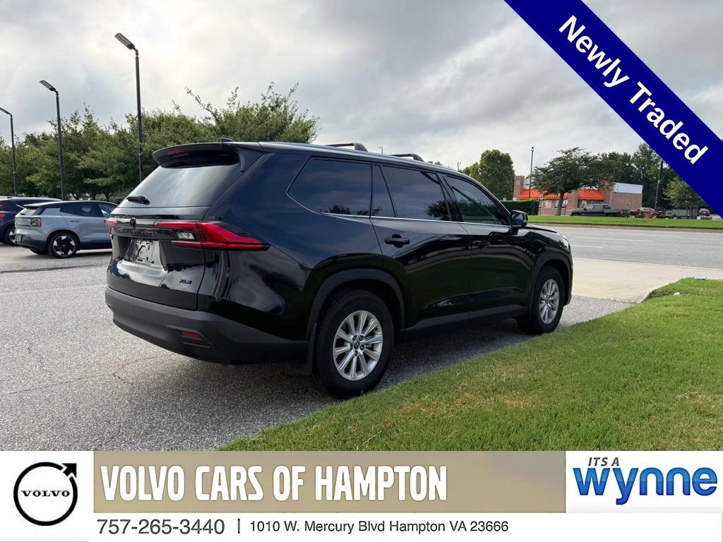 Used 2024 Toyota Grand Highlander AWD image 2