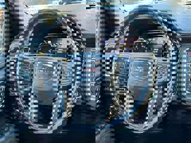 Used 2021 GMC Yukon XL AT4 w/ AT4 Premium Package image 30