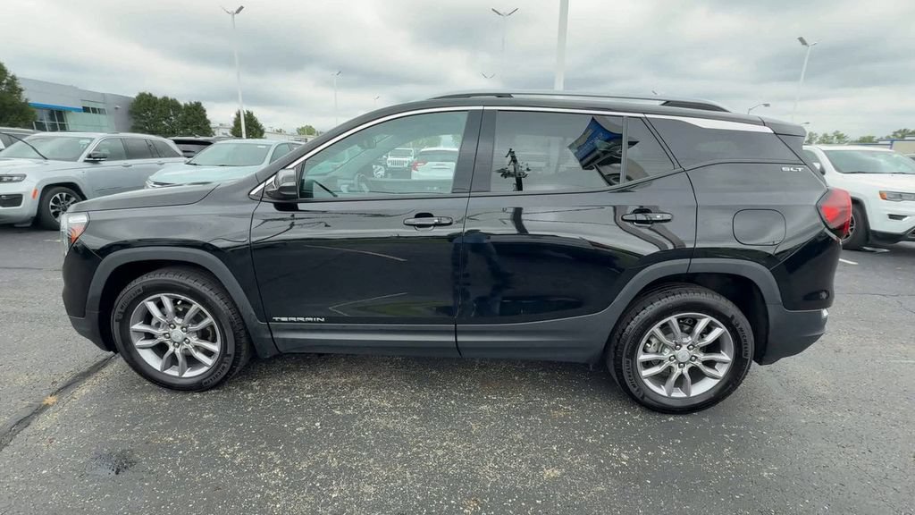 Used 2024 GMC Terrain SLT FWD image 5