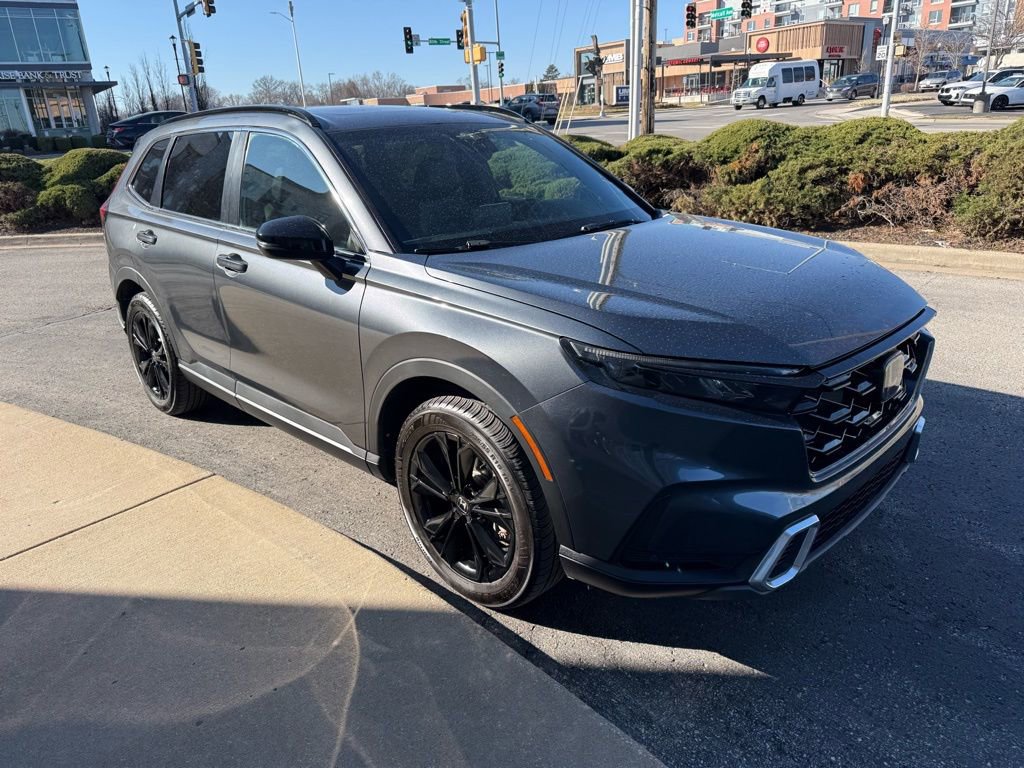 Used 2023 Honda CR-V Sport Touring image 3