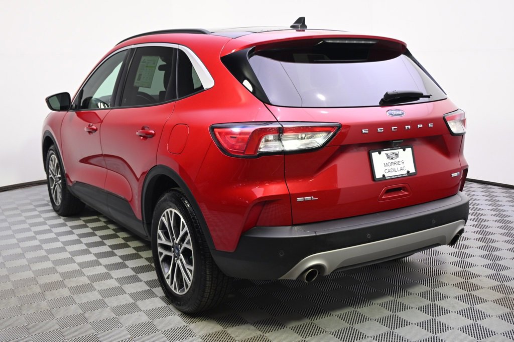 Used 2020 Ford Escape SEL image 3