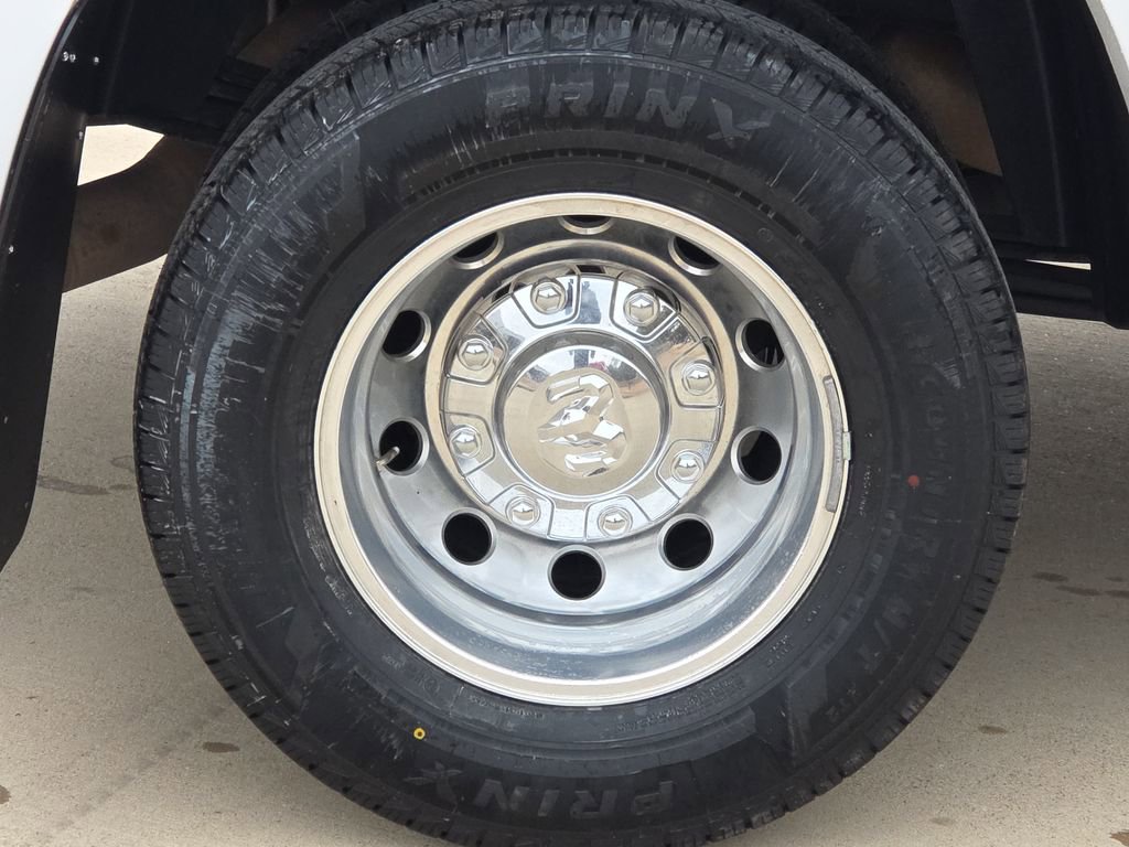 Used 2024 RAM 3500 Limited AWD/4WD image 9