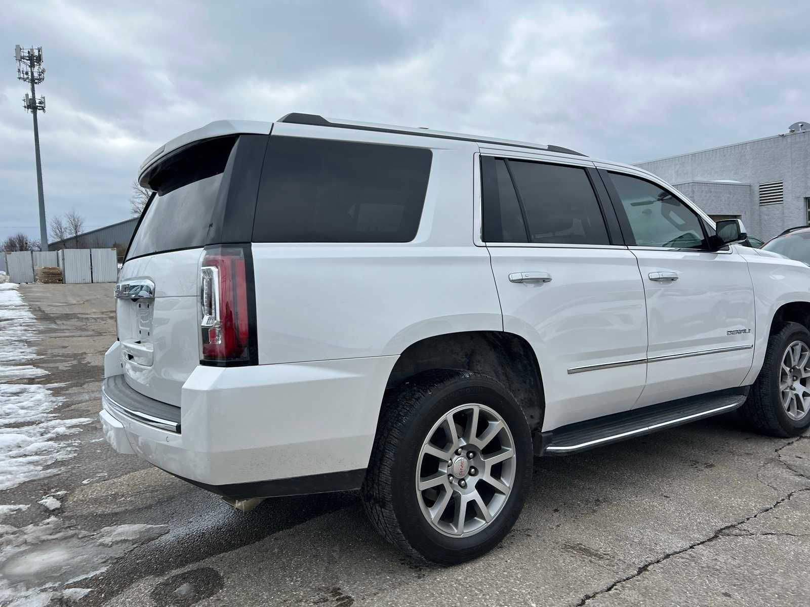 Used 2017 GMC Yukon Denali w/ Open Road Package image 18