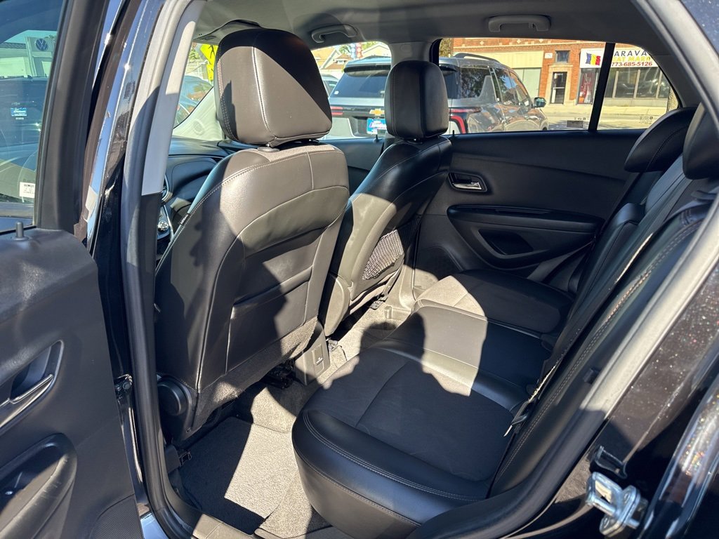 Certified 2021 Chevrolet Trax LT w/ Driver Confidence Package image 16