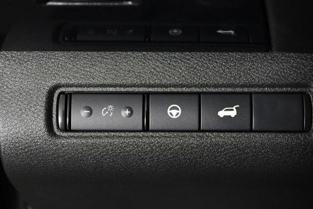 Certified 2025 Nissan Pathfinder SV AWD/4WD image 25