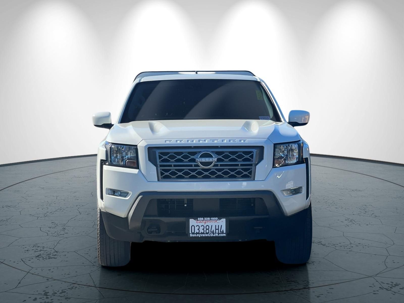 Used 2024 Nissan Frontier SV w/ SV Convenience Package image 9