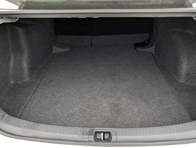 Used 2025 Toyota Corolla LE image 28