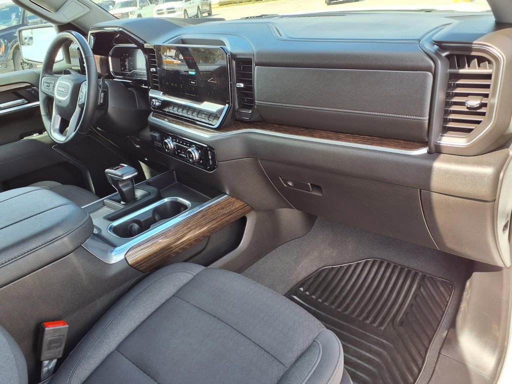 Used 2025 GMC Sierra 1500 Elevation AWD/4WD image 12