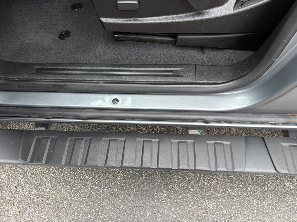 Used 2020 Chevrolet Colorado LT image 16