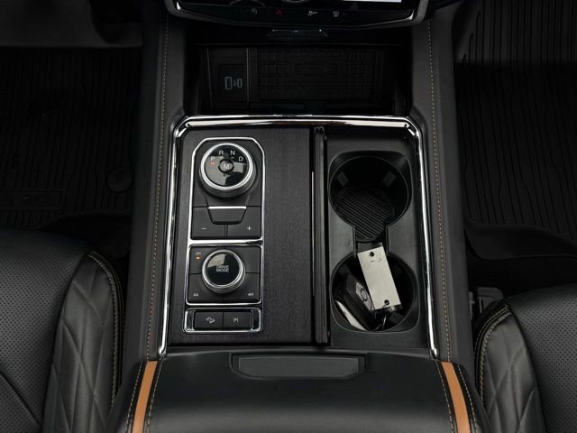 Used 2024 Ford Expedition Max Platinum AWD/4WD image 34