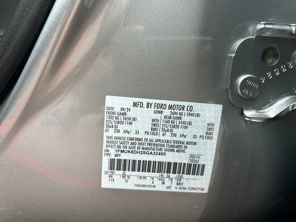 Used 2025 Ford Explorer Active w/ Active Comfort Package AWD/4WD image 34