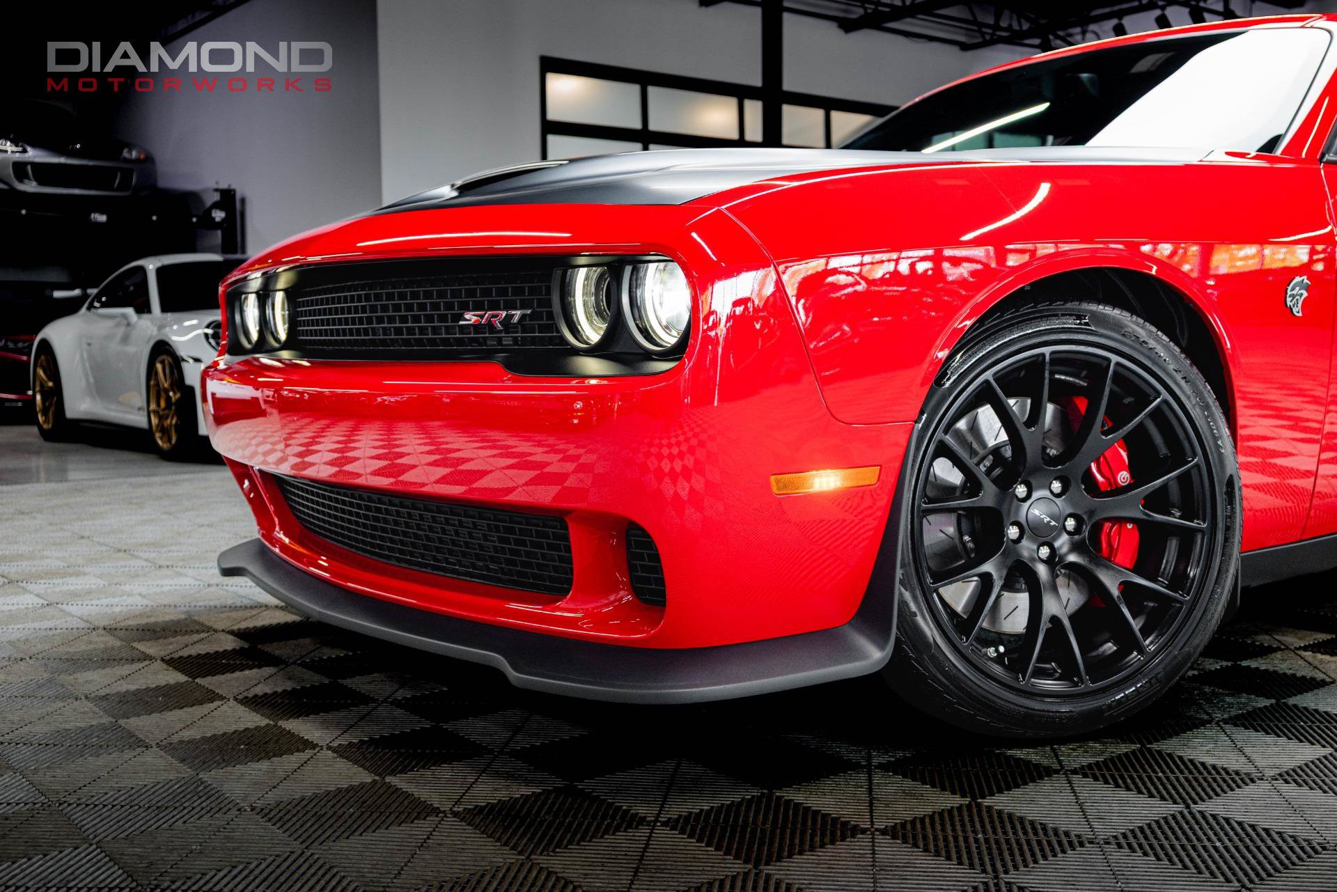 Used 2015 Dodge Challenger SRT Hellcat RWD image 14