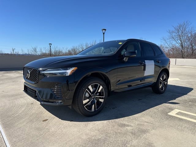 New 2026 Volvo XC60 B5 Plus w/ Protection Package Premier image 3