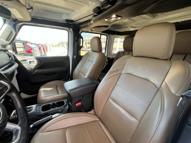 Used 2021 Jeep Wrangler Unlimited Sahara w/ Cold Weather Group AWD/4WD image 13