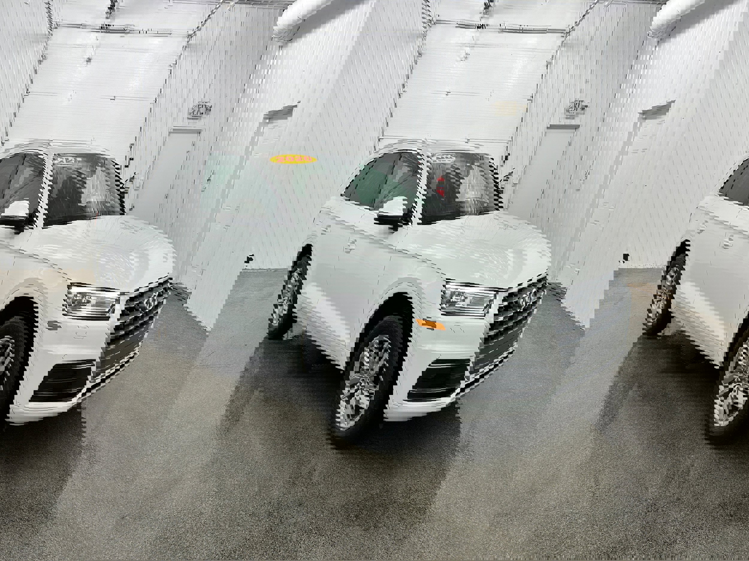 Used 2020 Audi Q5 2.0T Premium w/ Convenience Package image 2