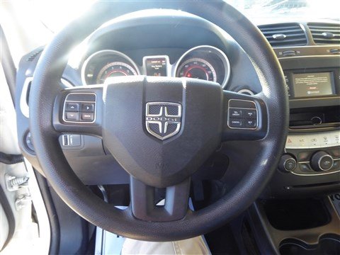 Used 2017 Dodge Journey SE w/ Flexible Seating Group image 13