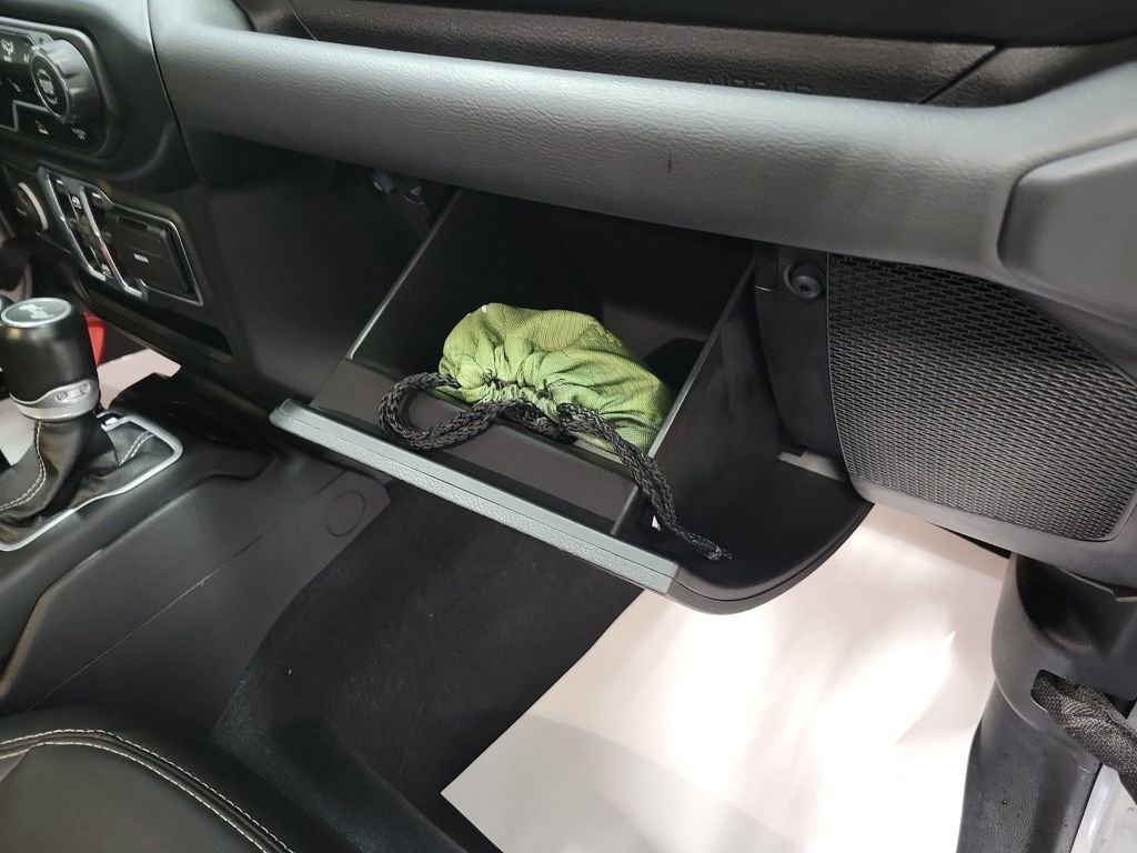 Used 2021 Jeep Wrangler Unlimited Sahara image 17