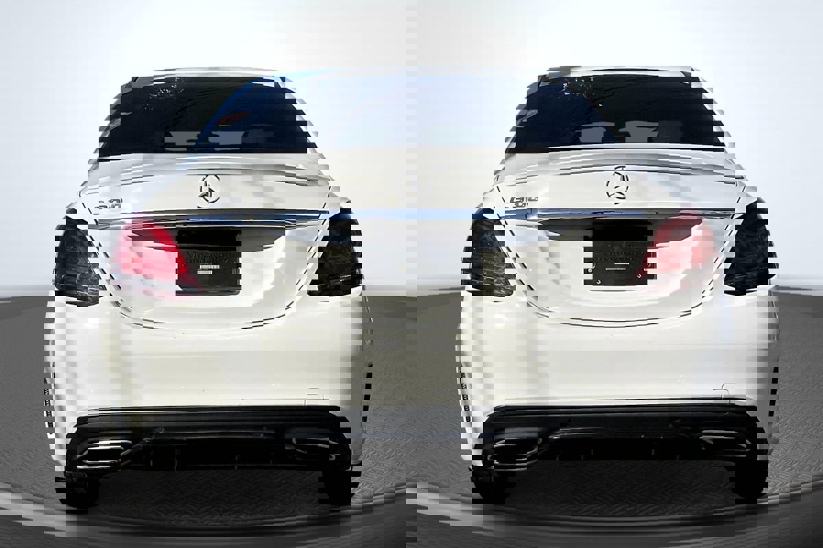 Used 2020 Mercedes-Benz C 300 Sedan image 4