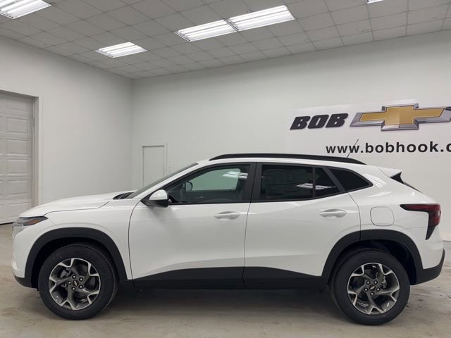 New 2026 Chevrolet Trax LT w/ Driver Confidence Package FWD image 8