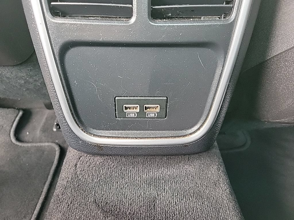 Used 2018 Dodge Charger R/T RWD image 17