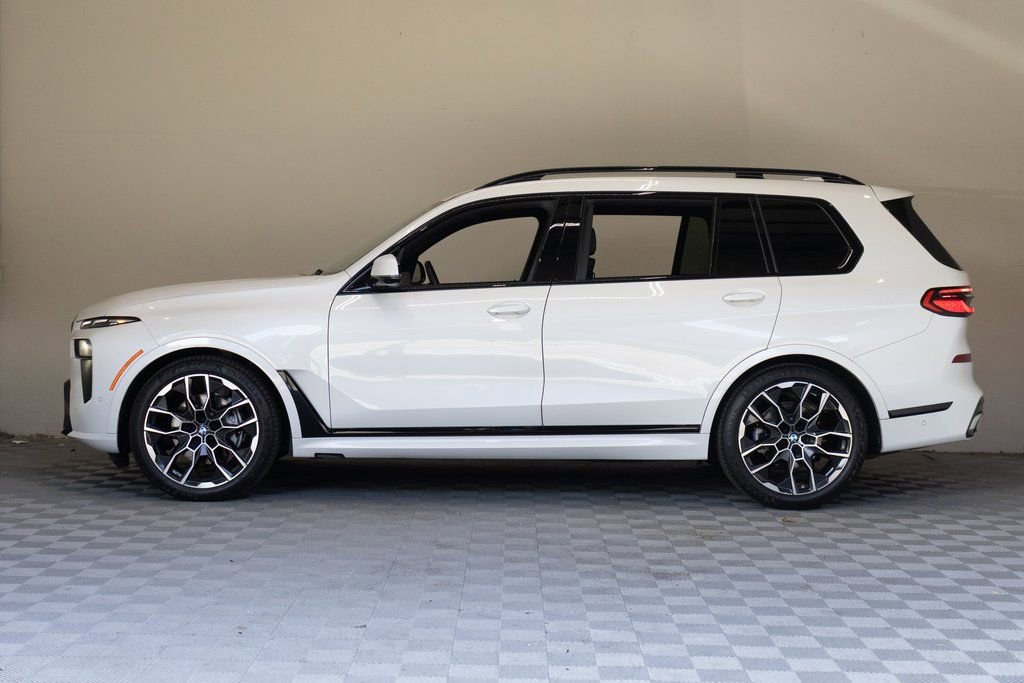 Used 2023 BMW X7 xDrive40i w/ Executive Package AWD/4WD image 7