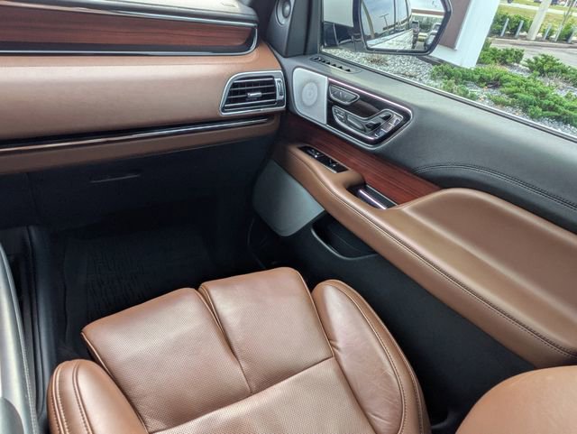 Certified 2023 Lincoln Navigator Reserve RWD image 17