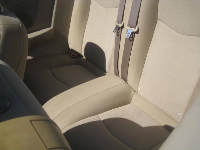 Used 2012 Chrysler 200 Touring FWD image 17