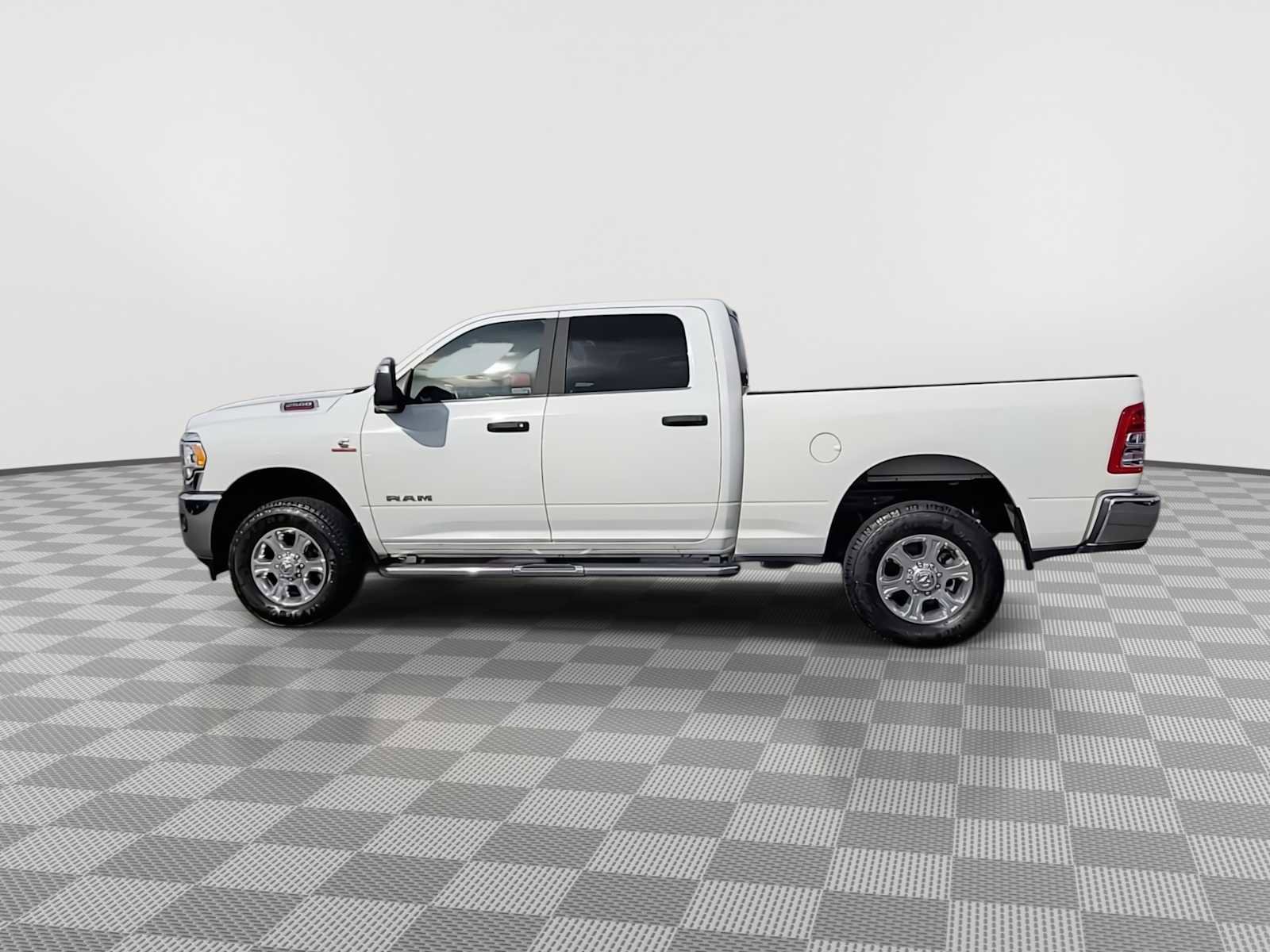 Used 2024 RAM 2500 Big Horn image 5