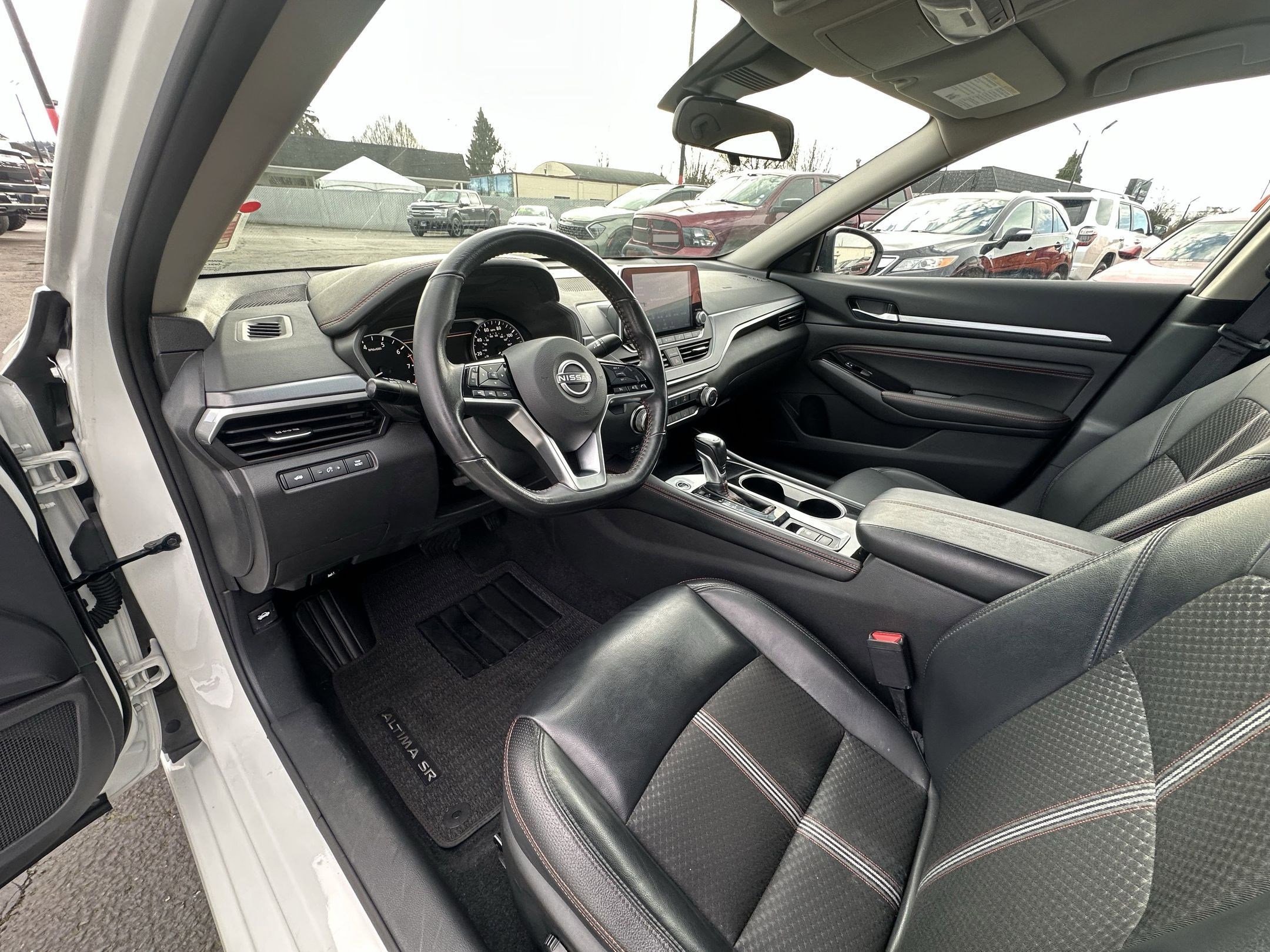 Used 2023 Nissan Altima 2.5 SR image 16