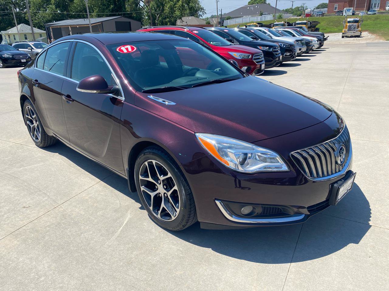 Used 2017 Buick Regal Sport Touring FWD image 4