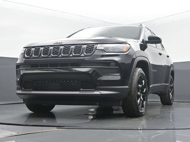 New 2025 Jeep Compass Latitude w/ Sun & Sound Group AWD/4WD image 46