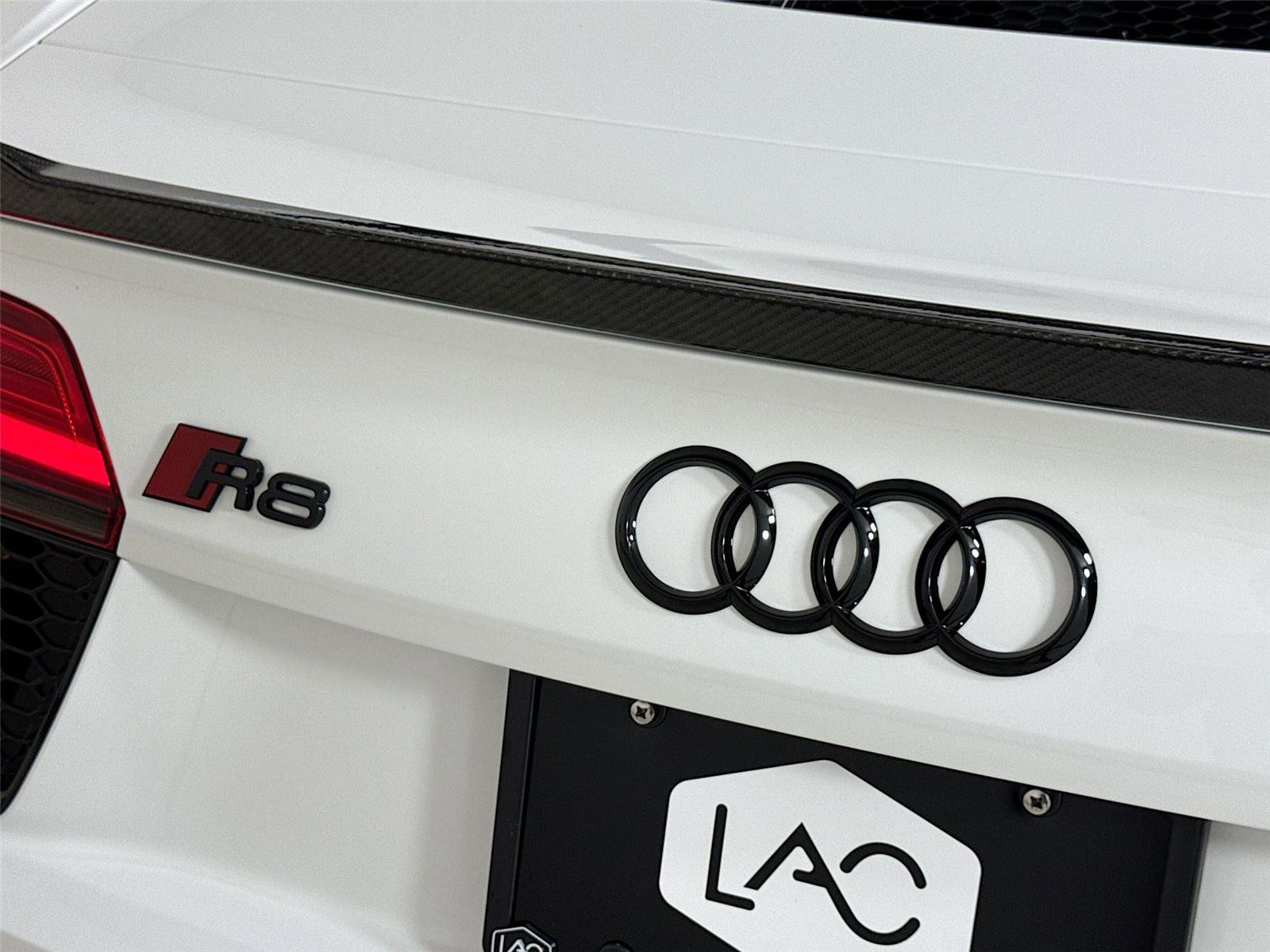 Used 2018 Audi R8 V10 w/ Premium Package image 36