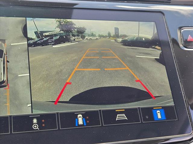 Used 2023 Chevrolet Bolt EUV Premier w/ Sun & Sound Package FWD image 13