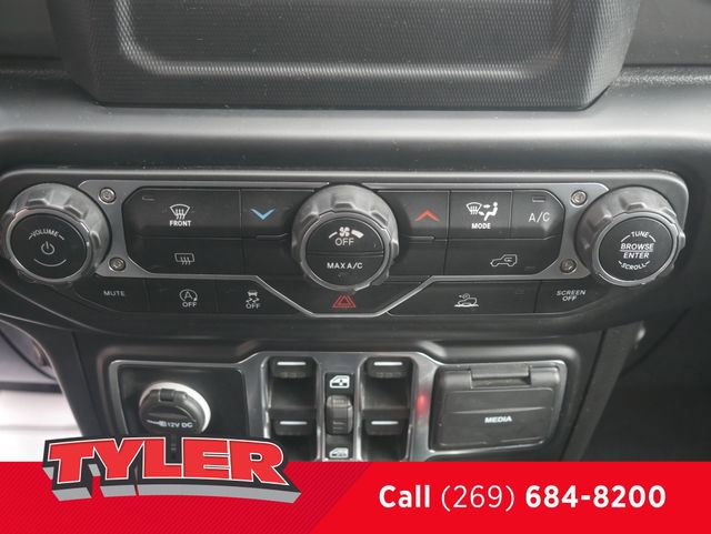 Certified 2022 Jeep Gladiator Willys image 35