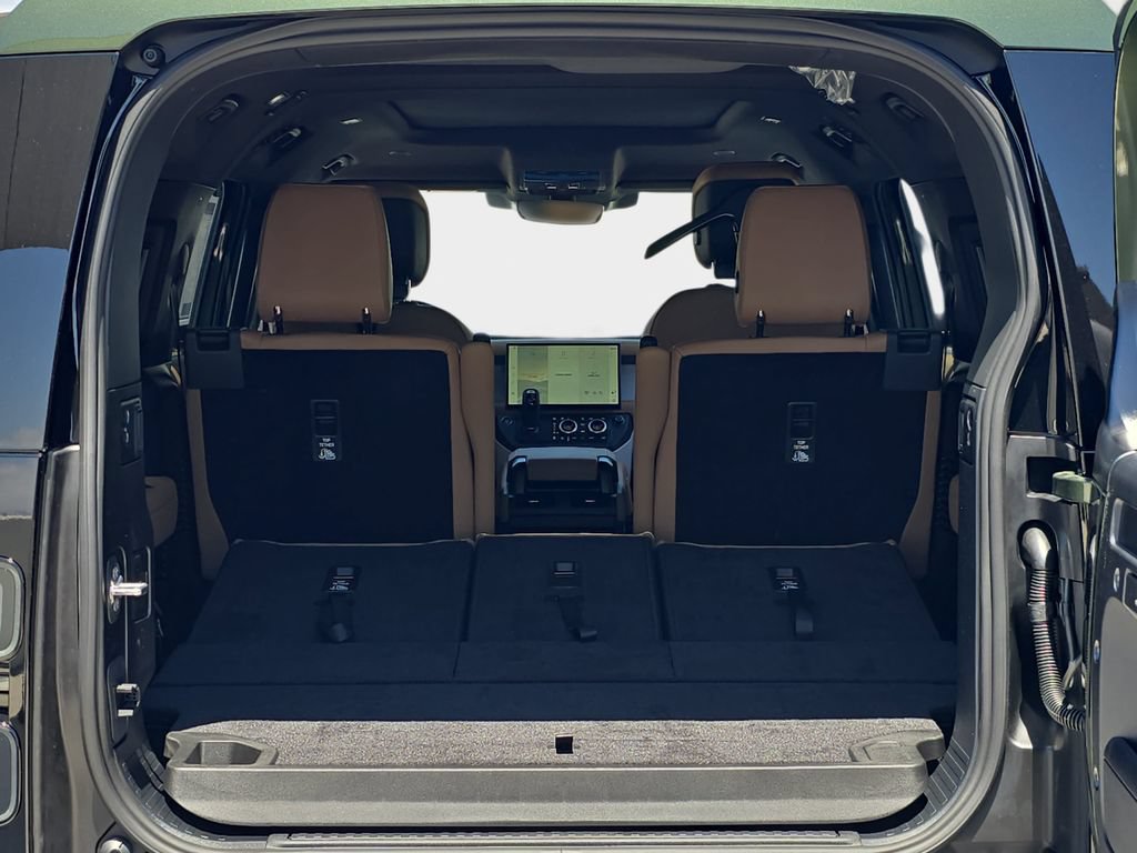 New 2026 Land Rover Defender 130 S AWD/4WD image 12
