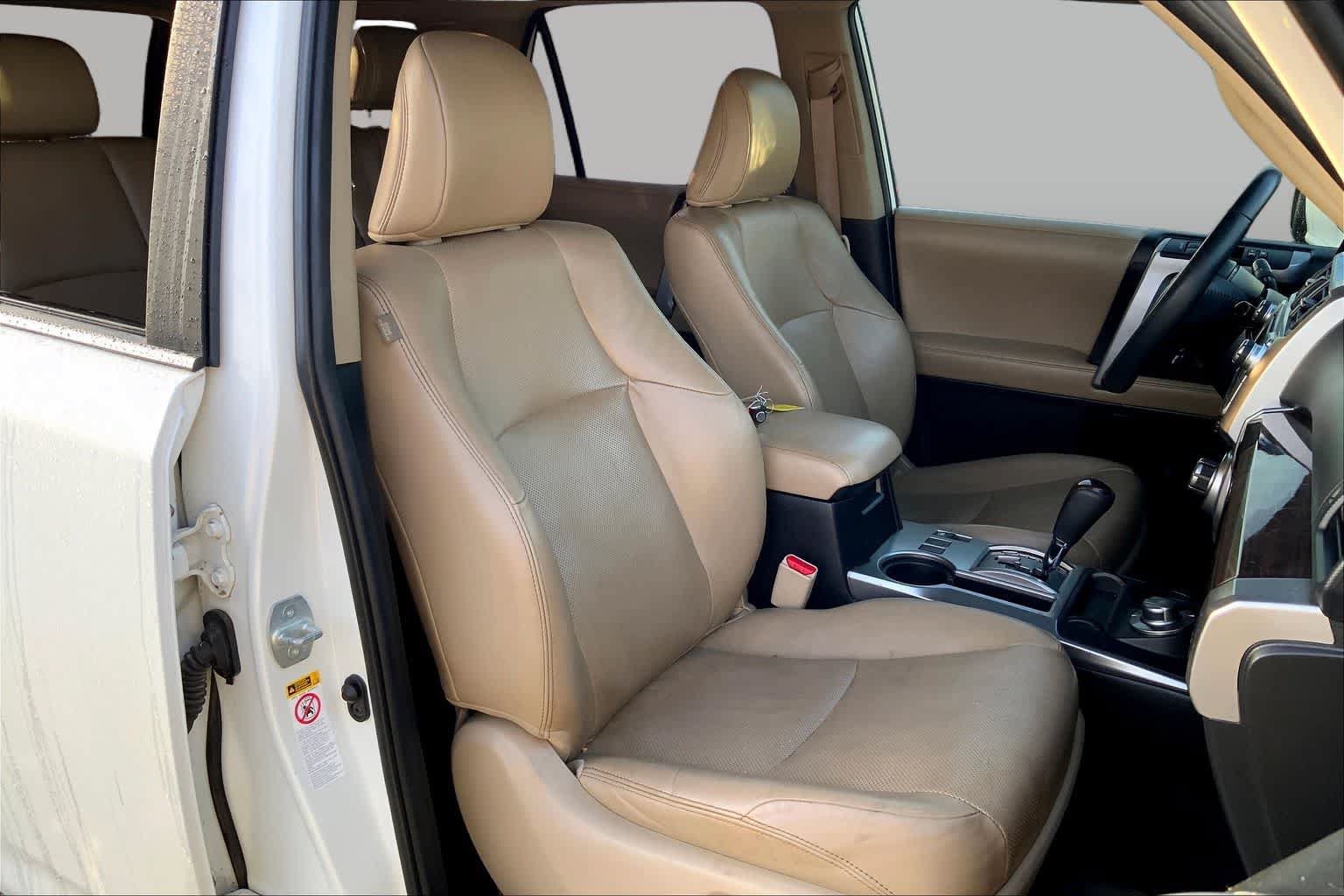 Used 2018 Toyota 4Runner Limited AWD/4WD image 9