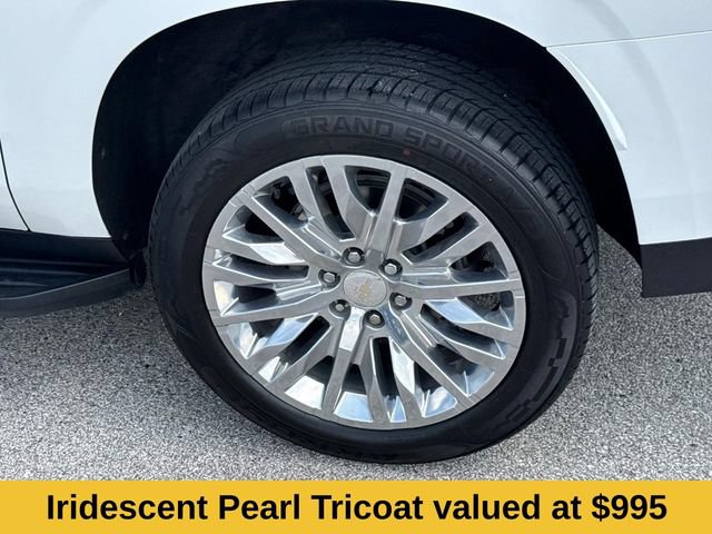 Used 2023 Chevrolet Suburban Premier w/ Advanced Technology Package AWD/4WD image 10