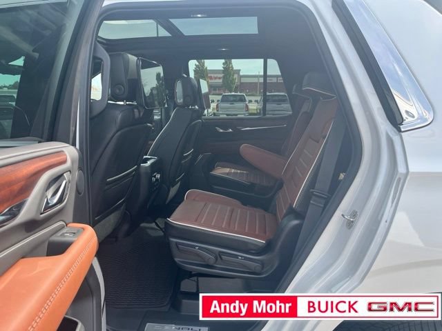 Used 2023 GMC Yukon Denali Ultimate AWD/4WD image 30