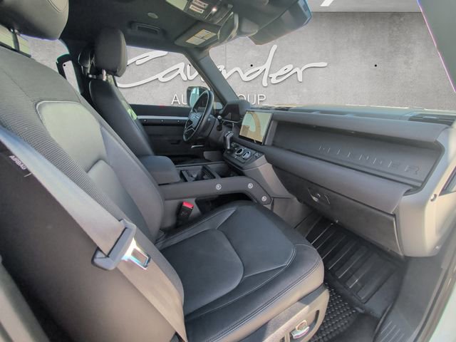 Used 2023 Land Rover Defender 130 X-Dynamic SE image 24
